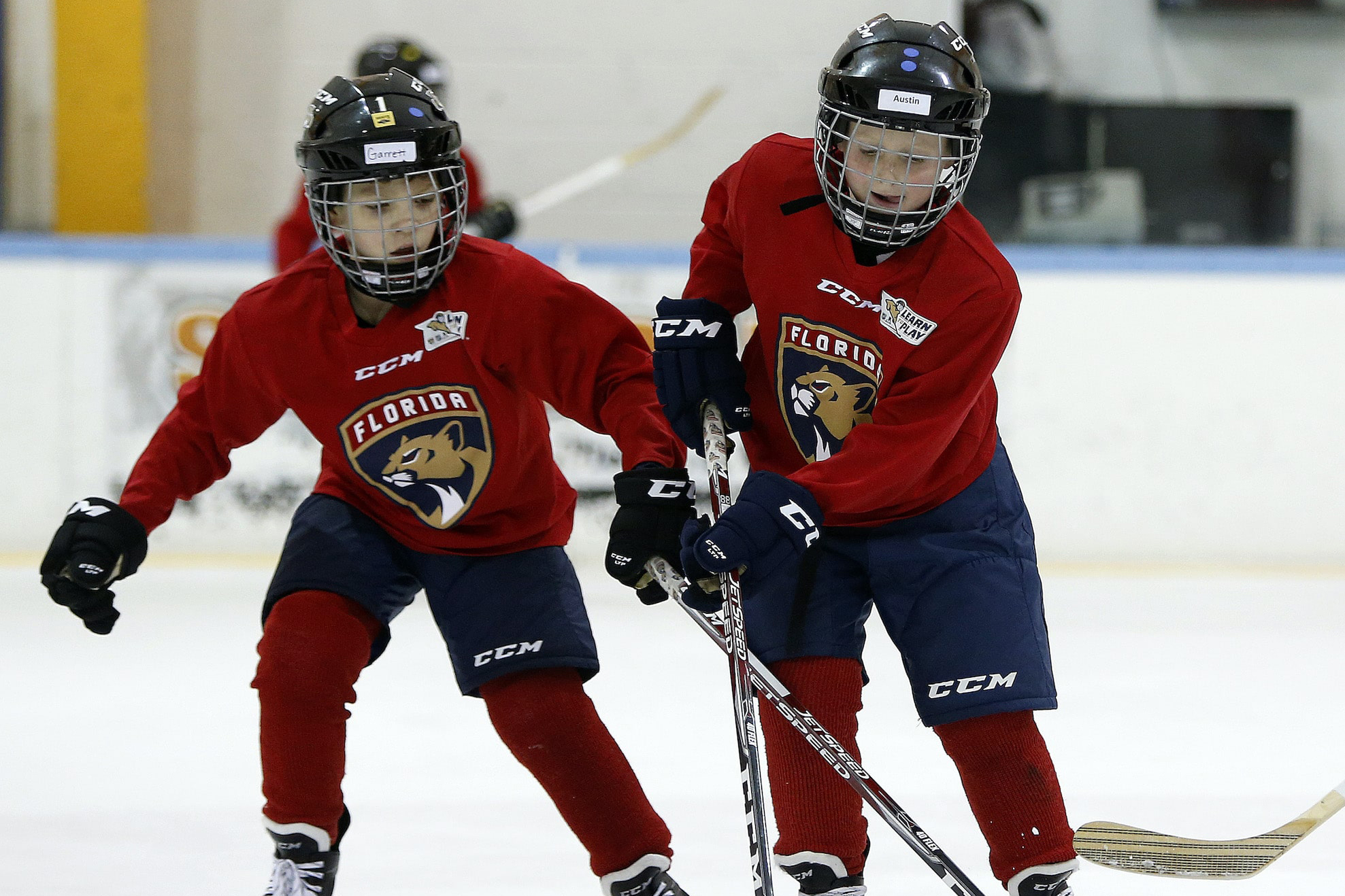 Florida Panthers' hockey program for kids includes free gear - Axios Miami